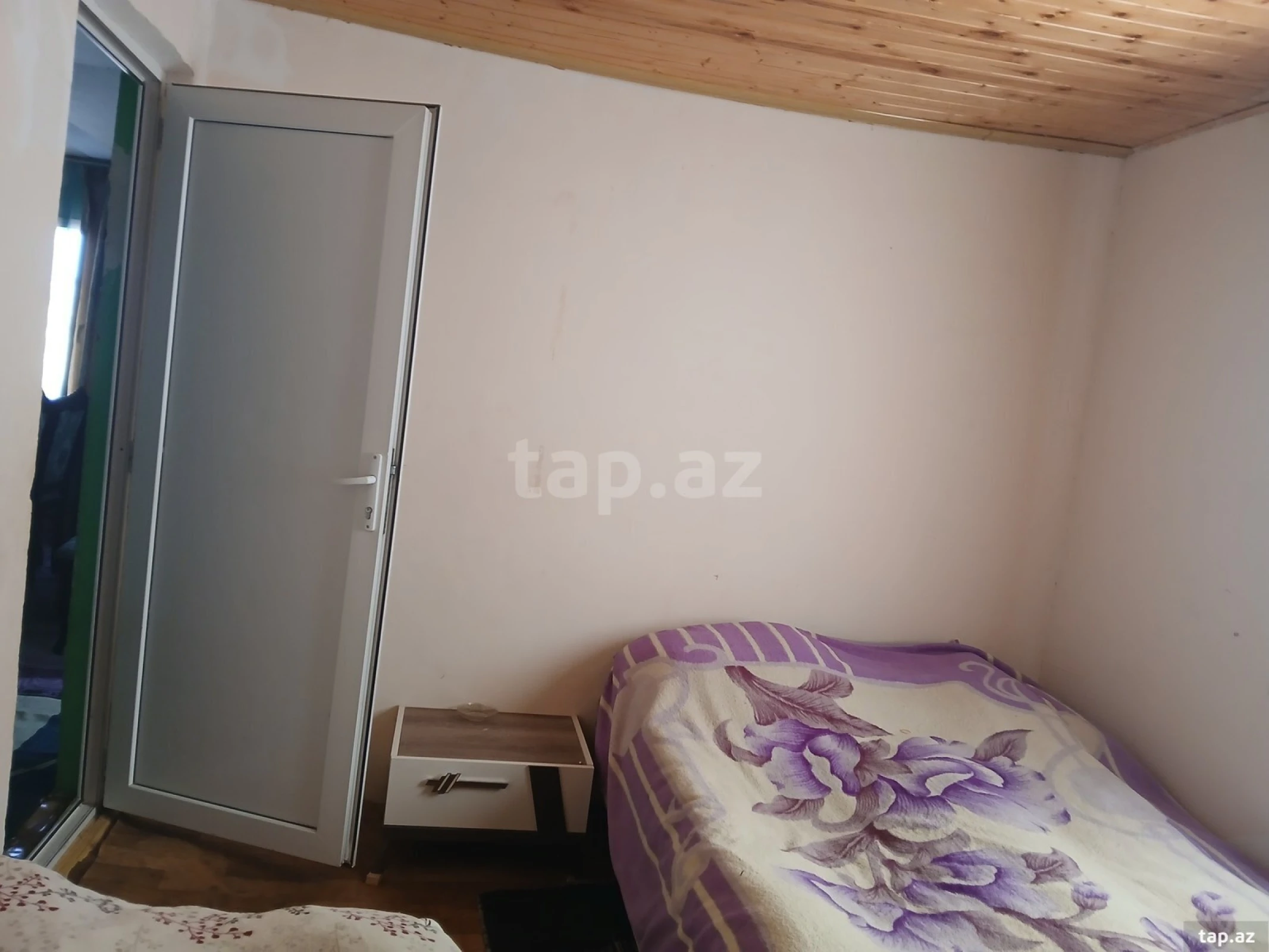 Satılır 4 otaqlı həyət evi