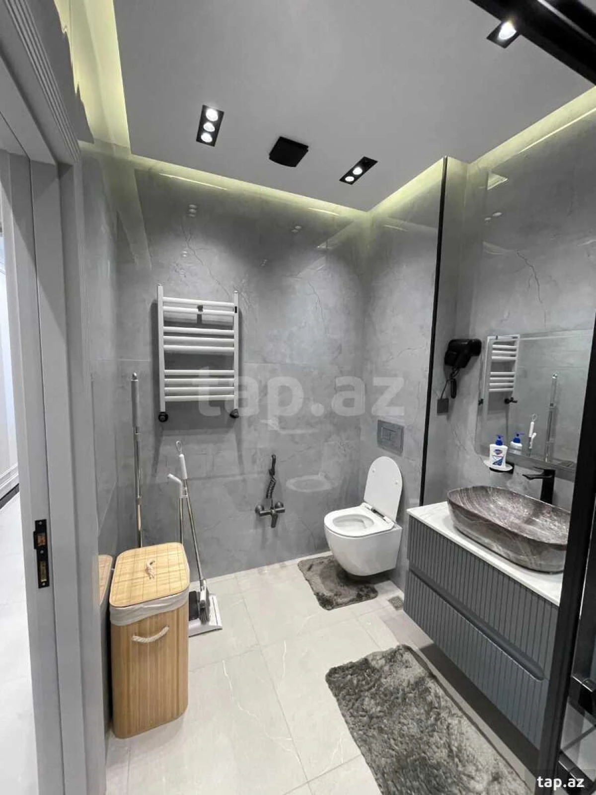 Kirayə verilir 2 otaqlı yeni tikili 100 m²