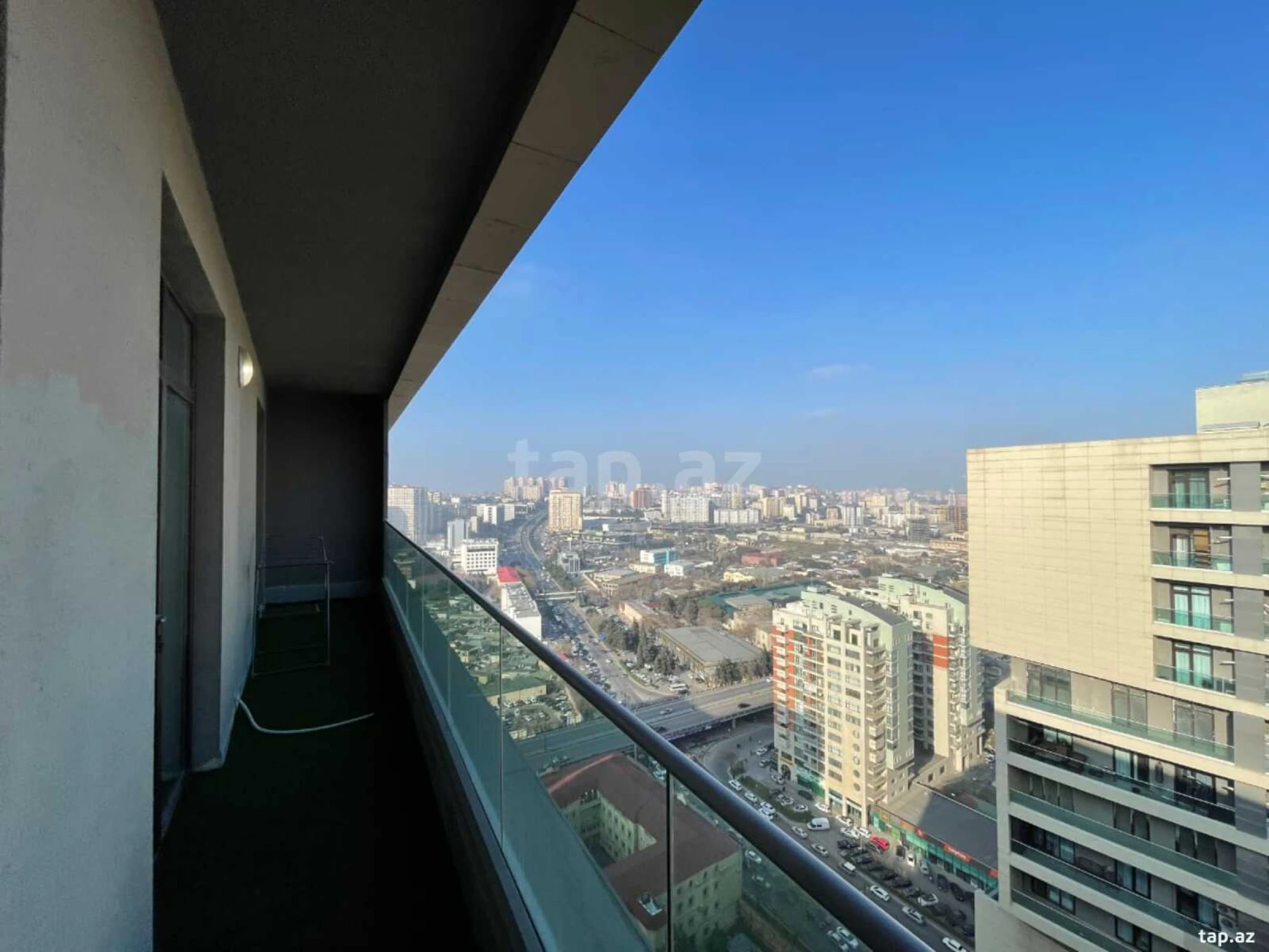 Kirayə verilir 2 otaqlı yeni tikili 100 m²