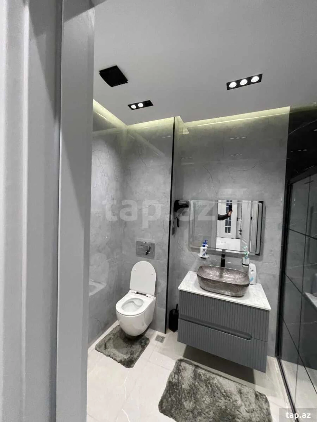 Kirayə verilir 2 otaqlı yeni tikili 100 m²