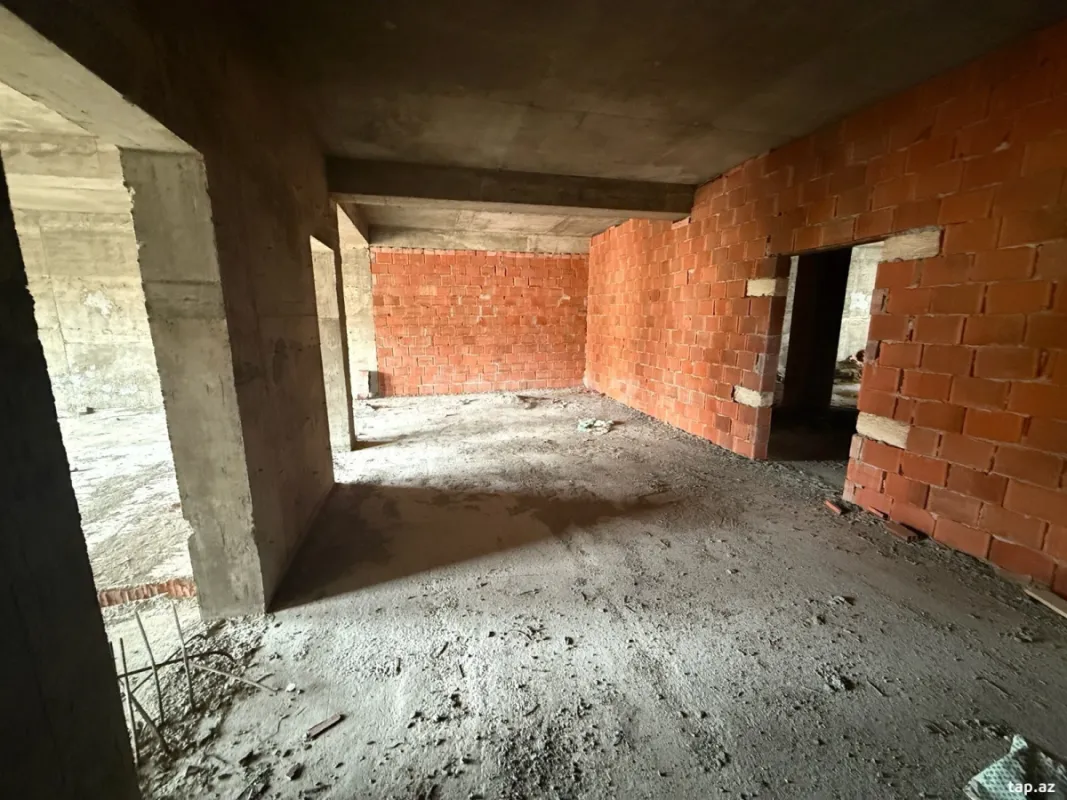 Satılır 3 otaqlı yeni tikili 115 m²