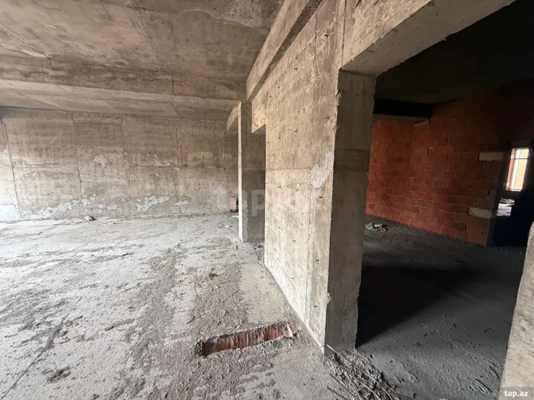 Satılır 3 otaqlı yeni tikili 115 m²