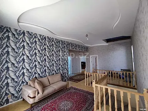 Satılır 7 otaqlı həyət evi
