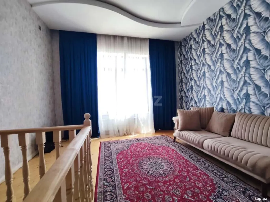 Satılır 7 otaqlı həyət evi