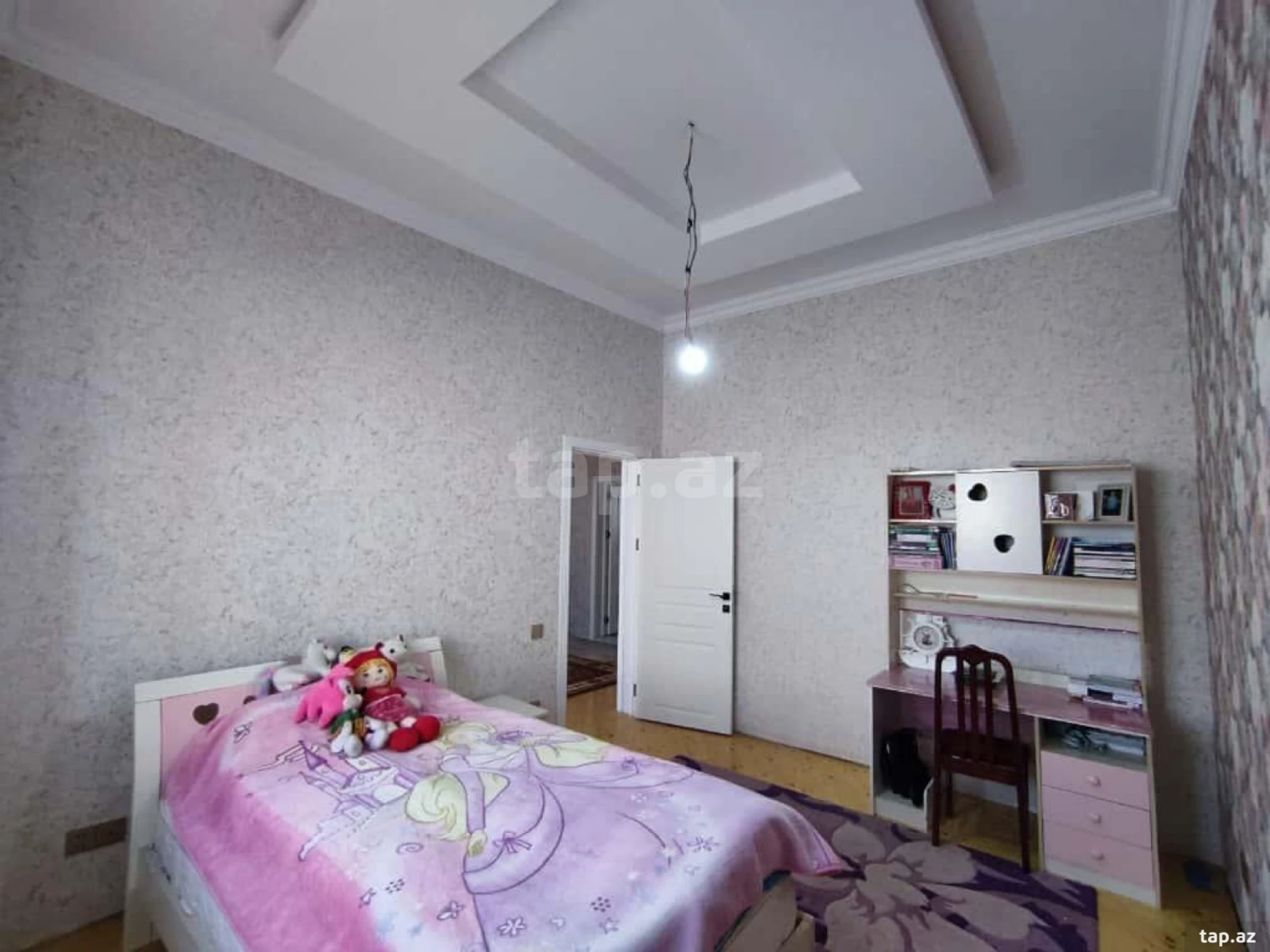 Satılır 7 otaqlı həyət evi