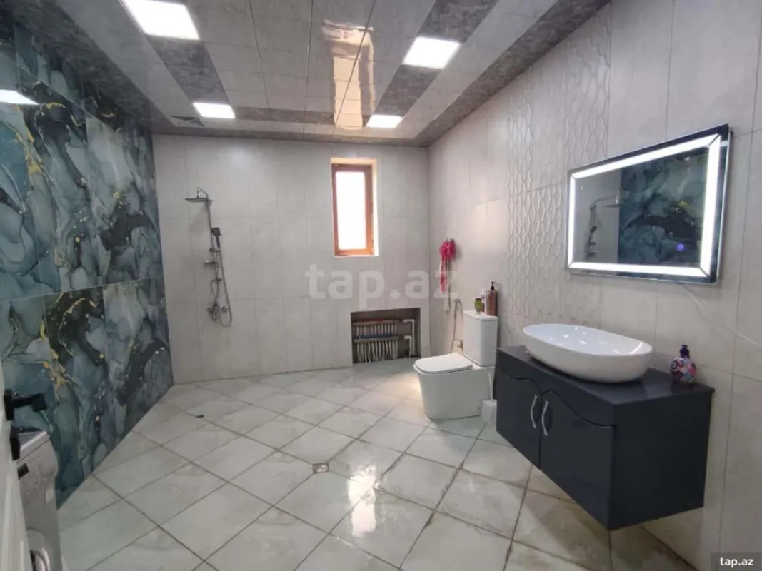 Satılır 7 otaqlı həyət evi