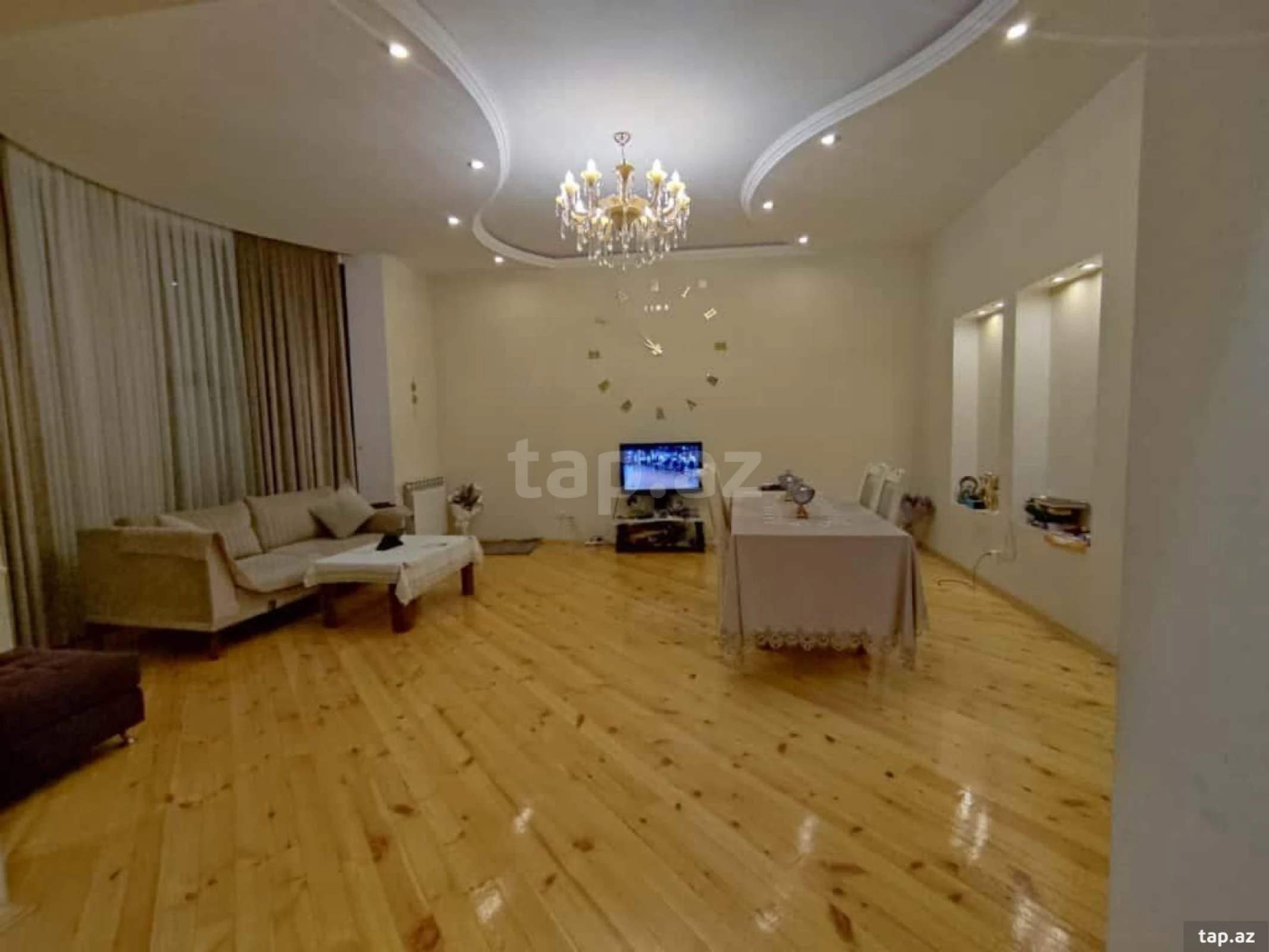 Satılır 7 otaqlı həyət evi