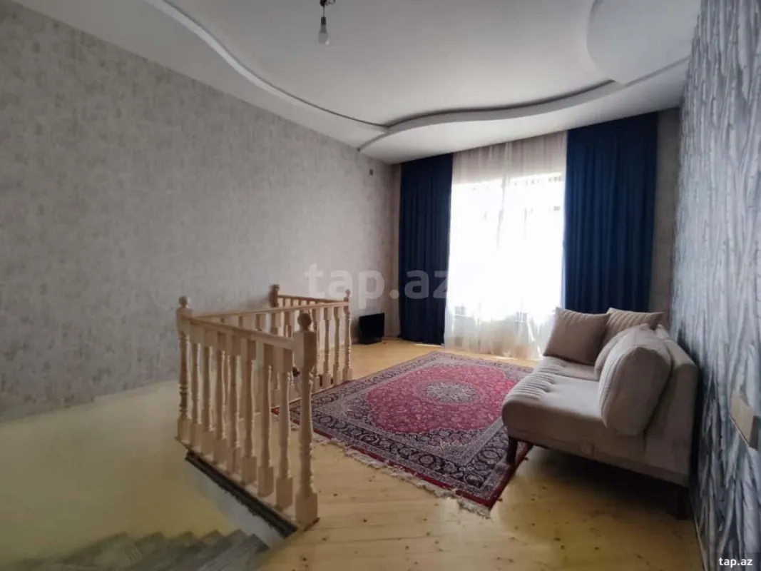 Satılır 7 otaqlı həyət evi