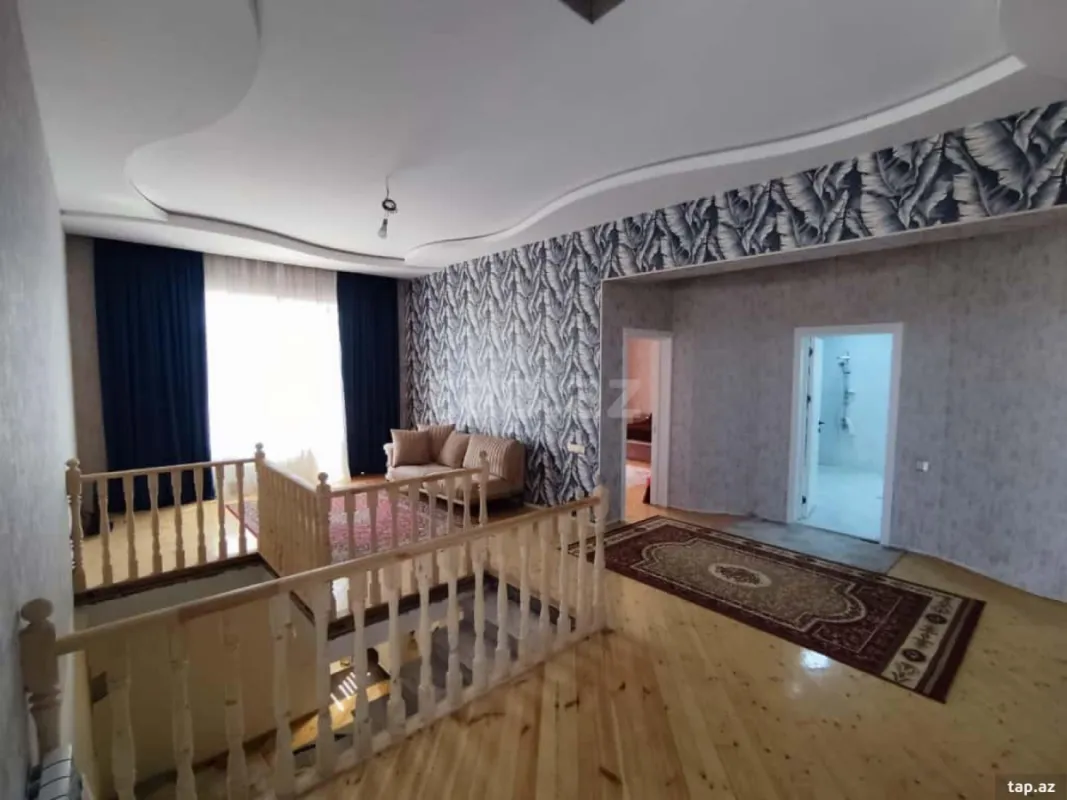 Satılır 7 otaqlı həyət evi