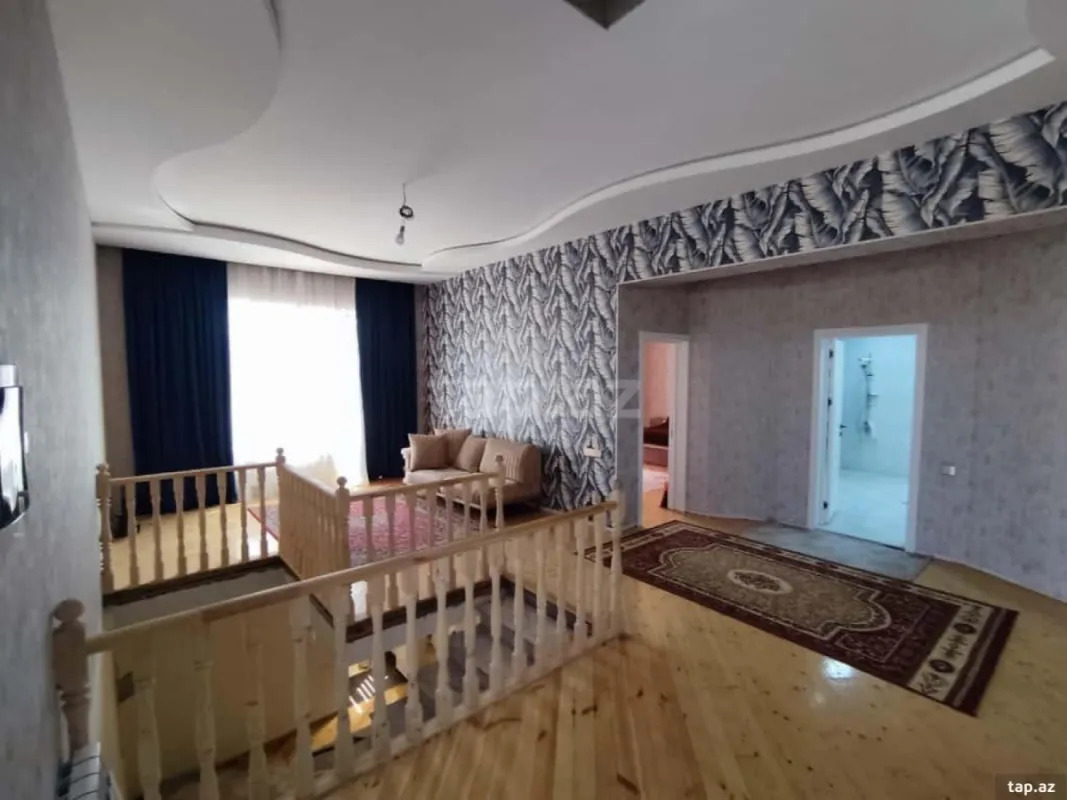 Satılır 7 otaqlı həyət evi