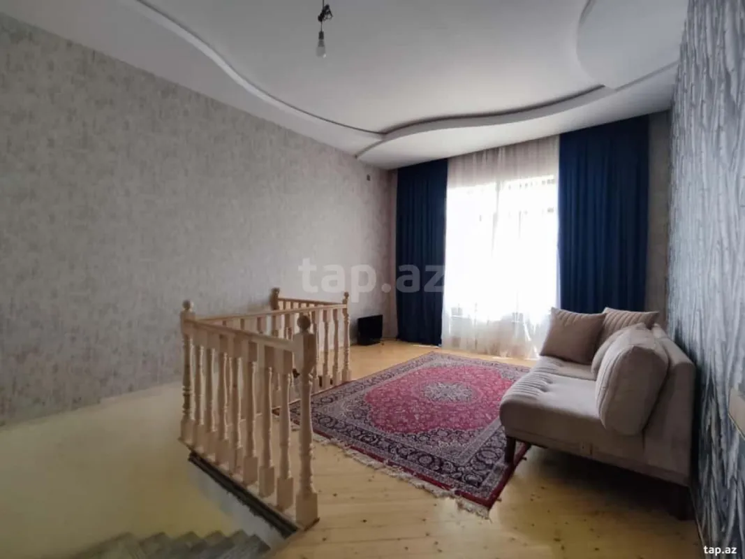 Satılır 7 otaqlı həyət evi