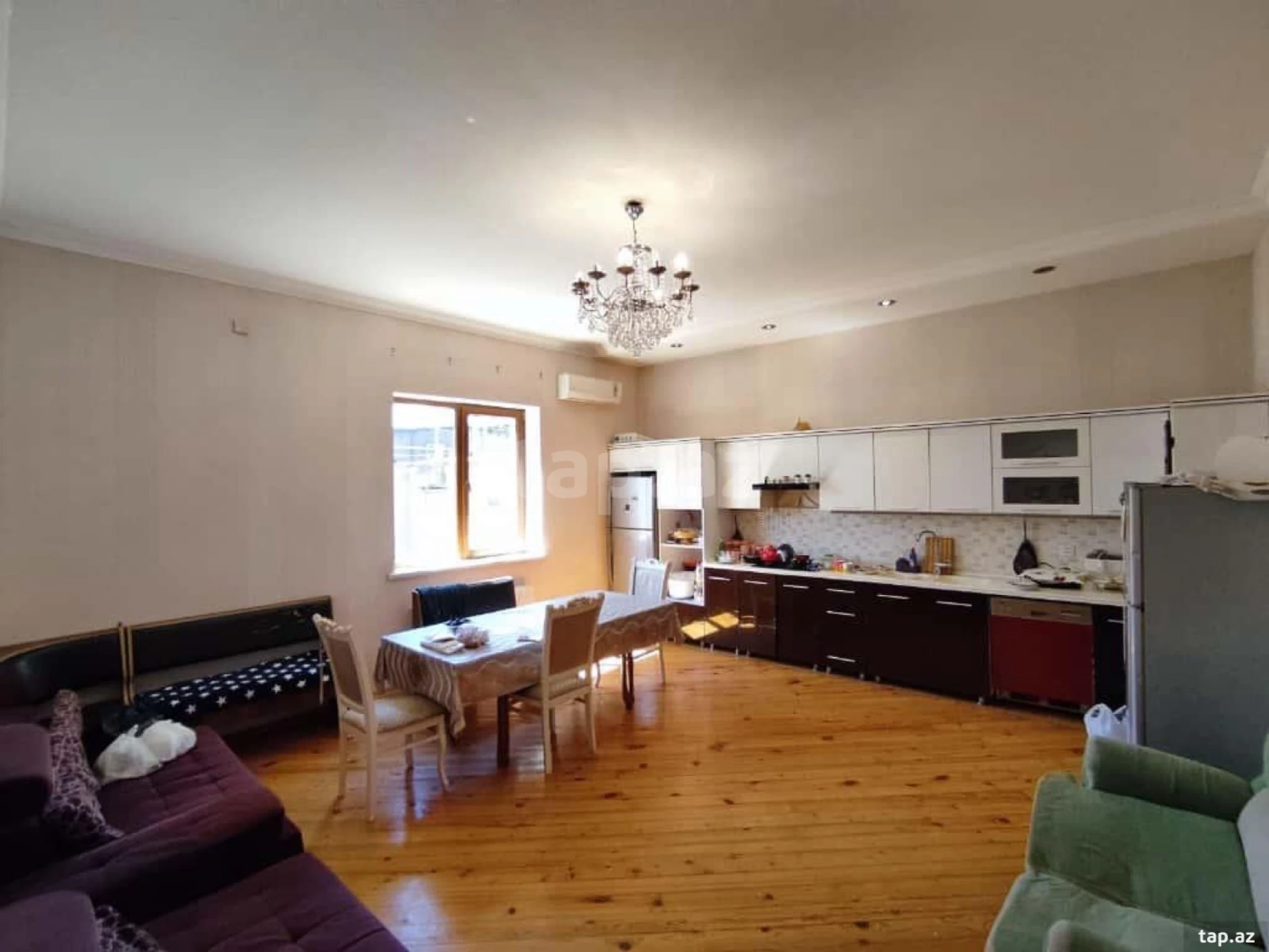 Satılır 7 otaqlı həyət evi