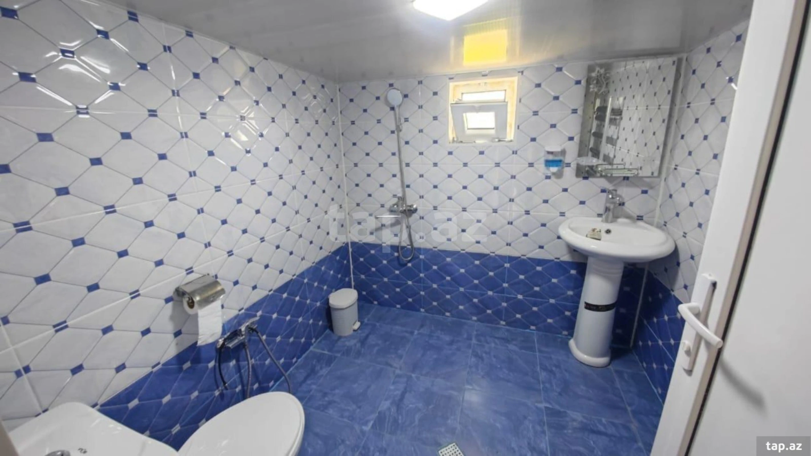 Satılır 5 otaqlı həyət evi 200 m²
