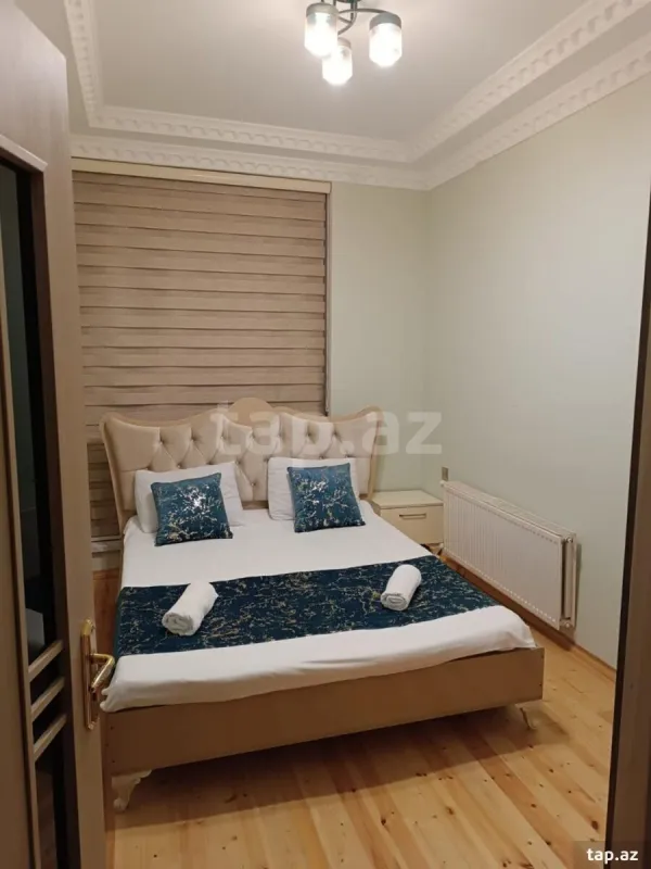 Satılır 5 otaqlı həyət evi 200 m²