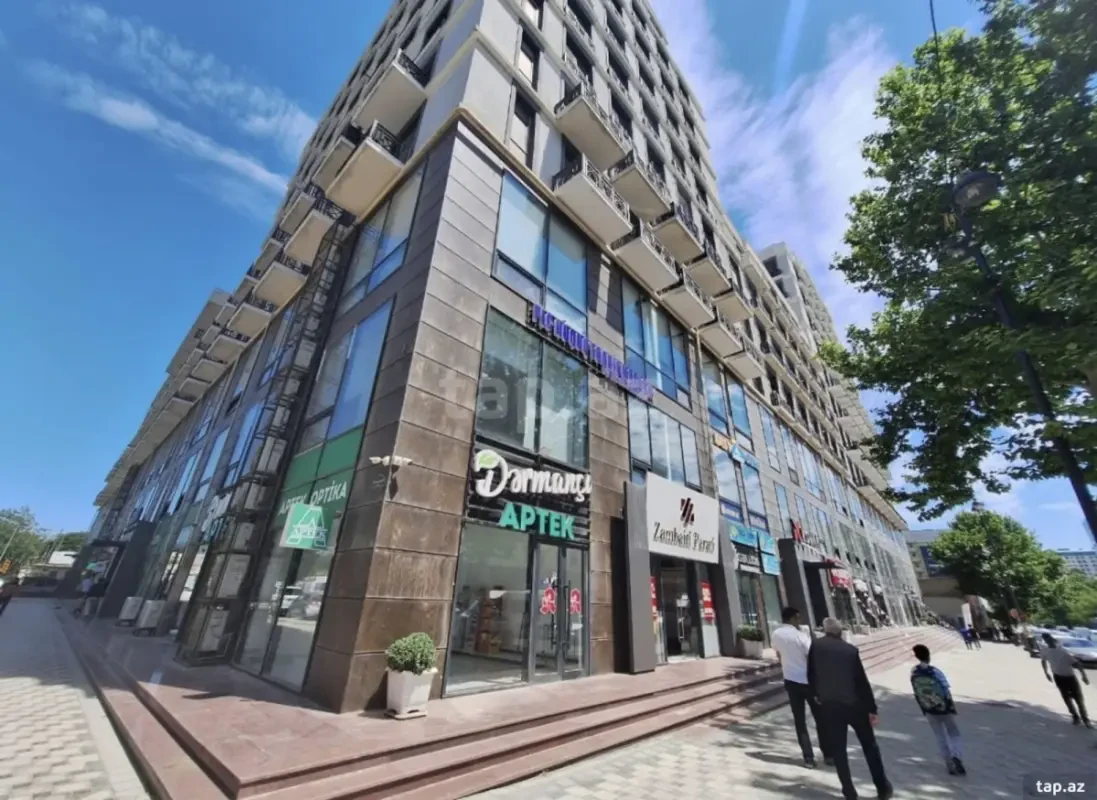 Satılır 3 otaqlı yeni tikili 118 m²