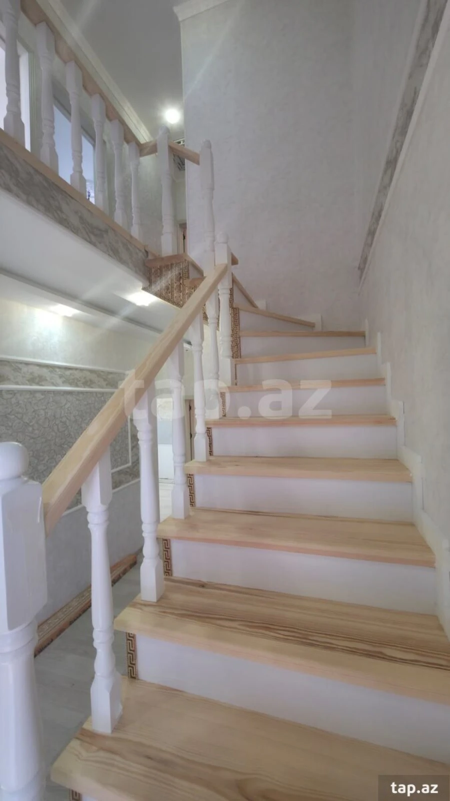Satılır 5 otaqlı həyət evi