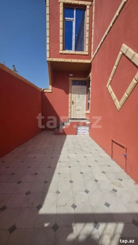 Satılır 5 otaqlı həyət evi