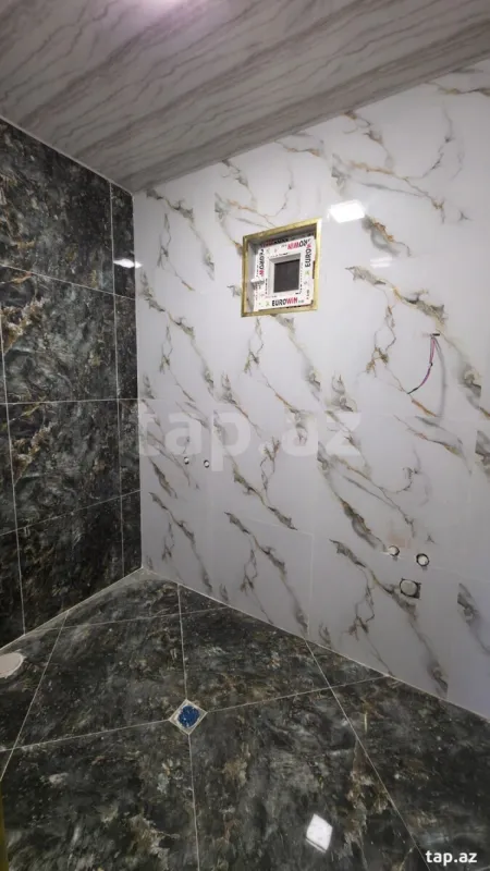 Satılır 5 otaqlı həyət evi