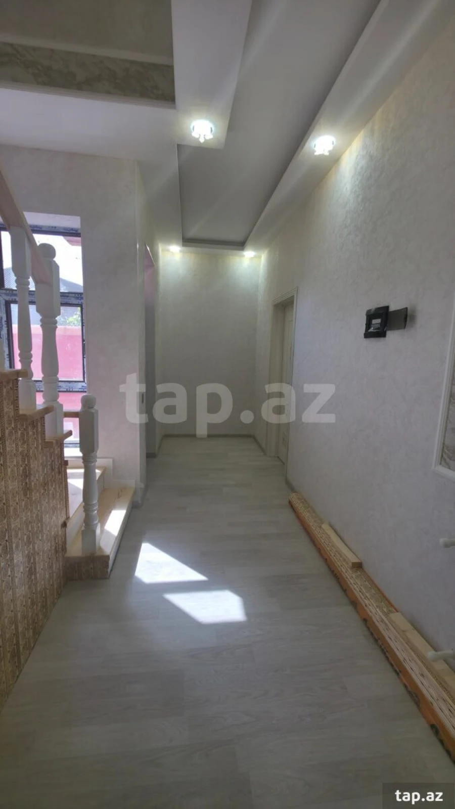 Satılır 5 otaqlı həyət evi