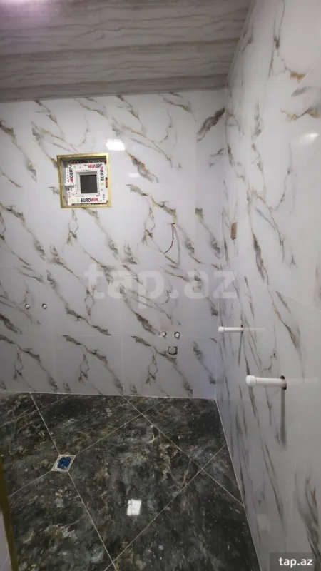 Satılır 5 otaqlı həyət evi