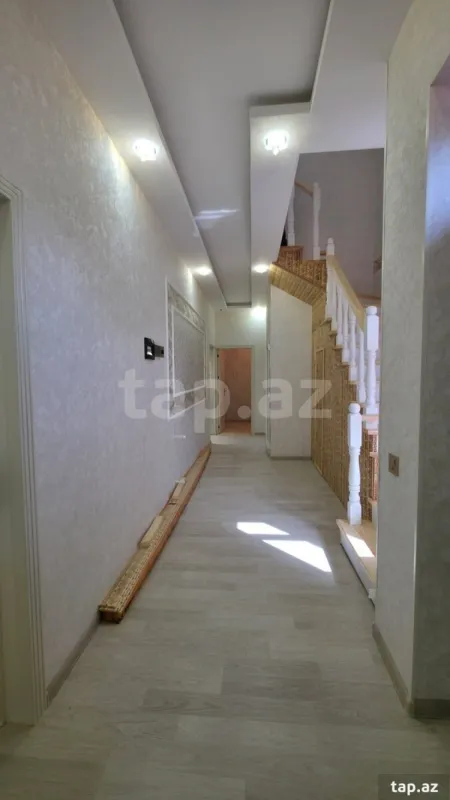 Satılır 5 otaqlı həyət evi