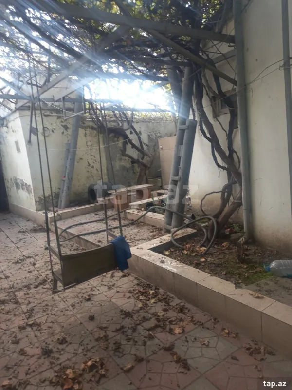Kirayə verilir 4 otaqlı həyət evi