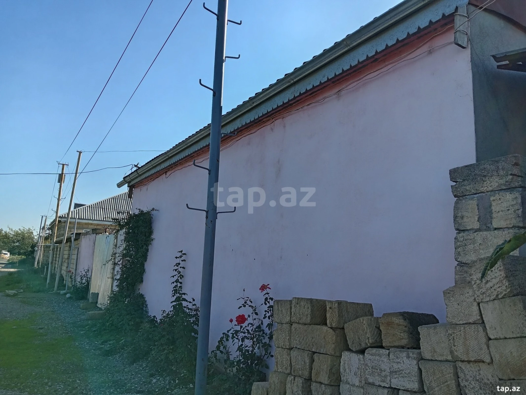 Satılır 2 otaqlı həyət evi