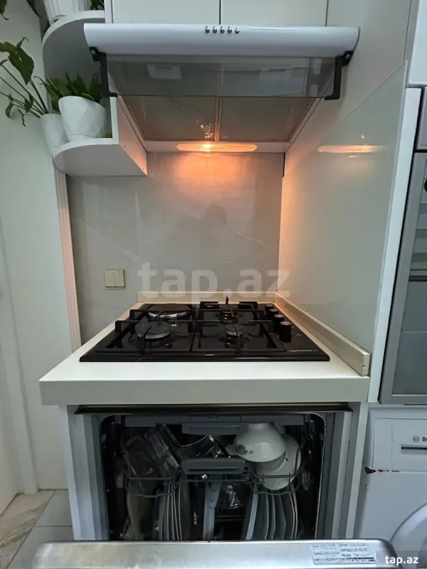 Kirayə verilir 3 otaqlı yeni tikili 80 m²