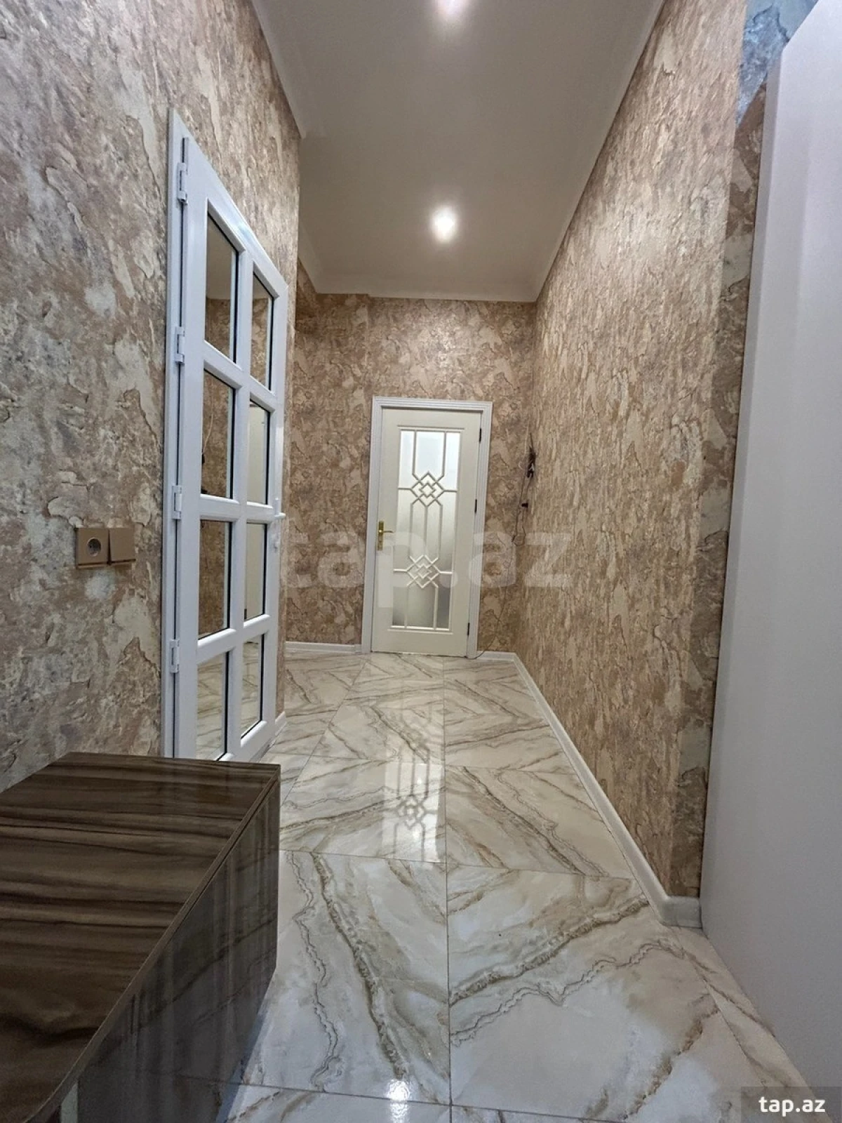 Kirayə verilir 3 otaqlı yeni tikili 80 m²