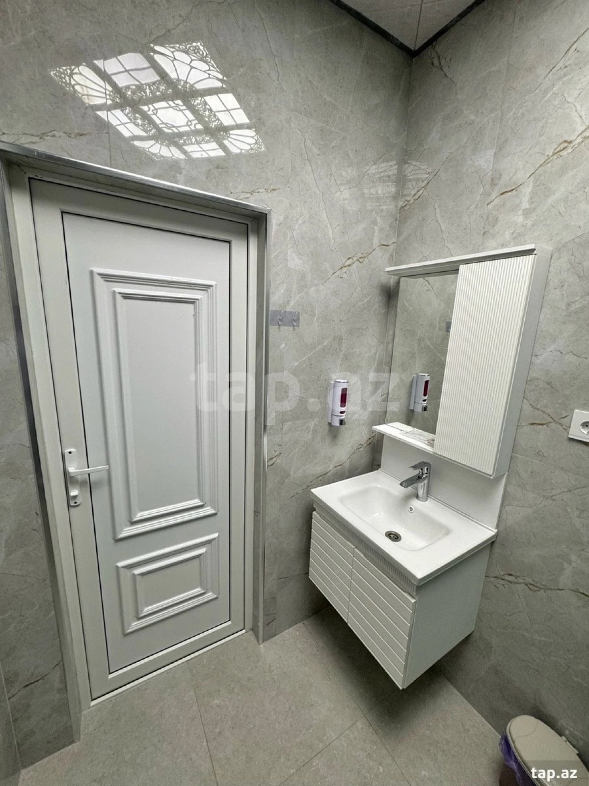 Kirayə verilir 1 otaqlı yeni tikili 45 m²