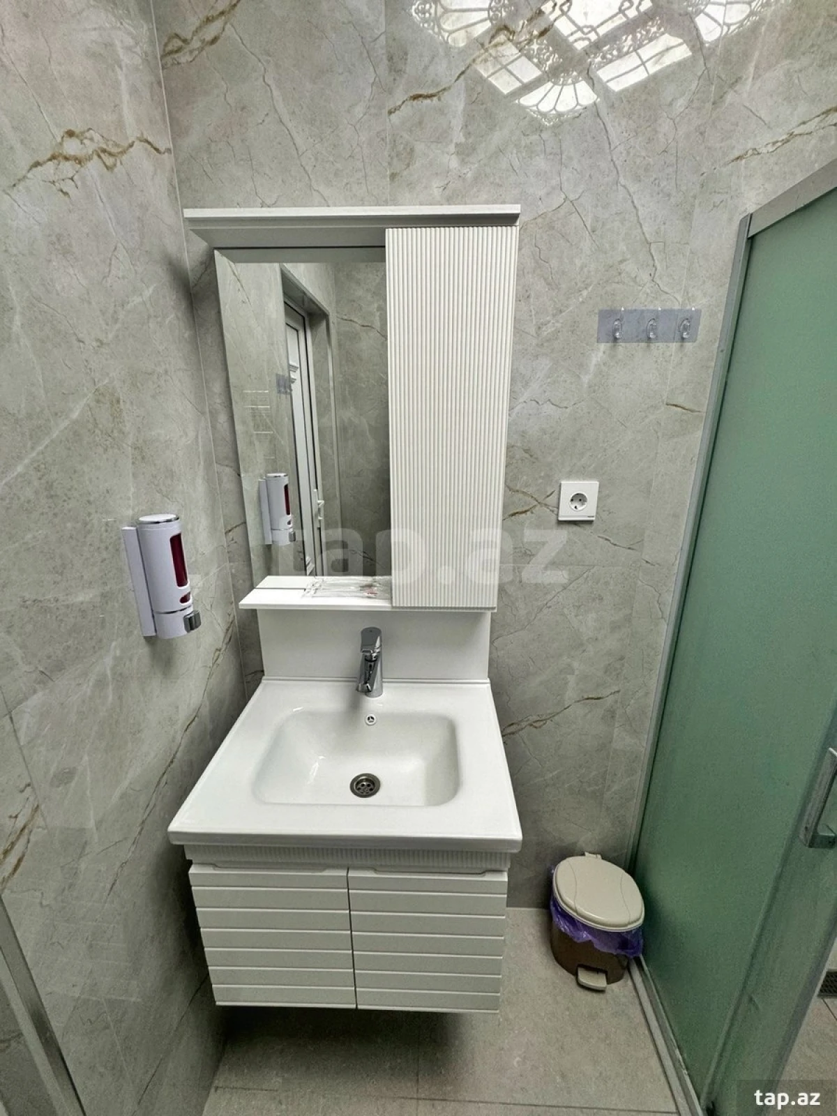 Kirayə verilir 1 otaqlı yeni tikili 45 m²