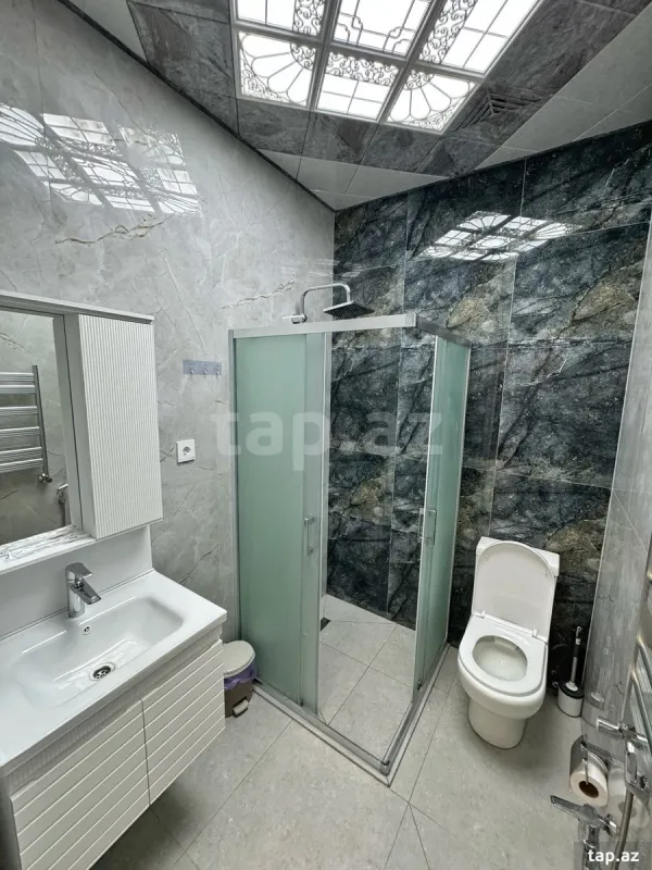 Kirayə verilir 1 otaqlı yeni tikili 45 m²