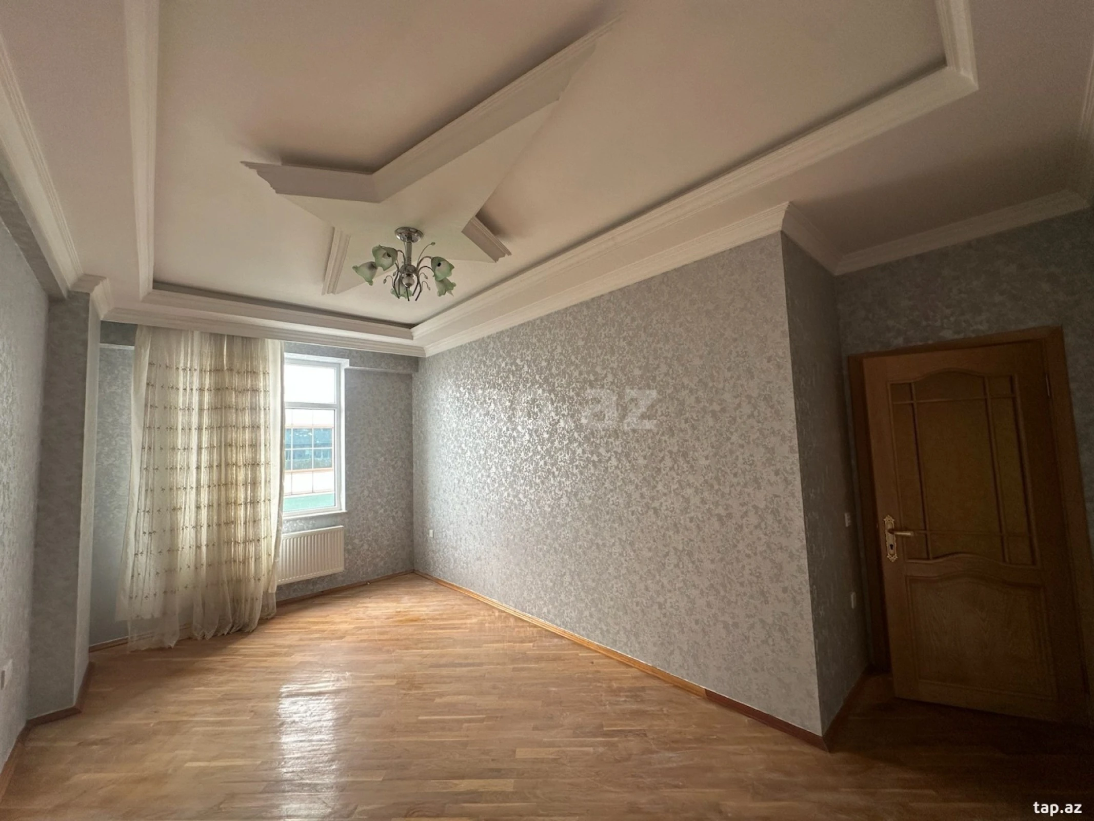 Satılır 4 otaqlı yeni tikili 160 m²