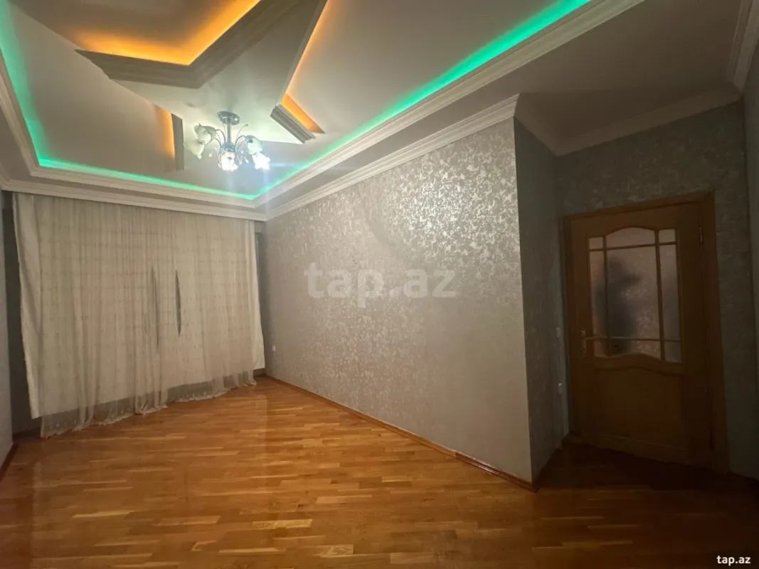 Satılır 4 otaqlı yeni tikili 160 m²