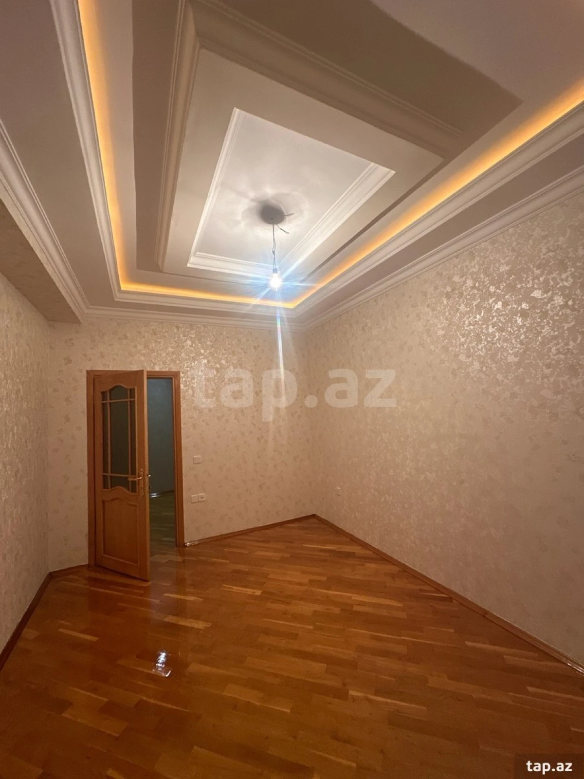 Satılır 4 otaqlı yeni tikili 160 m²