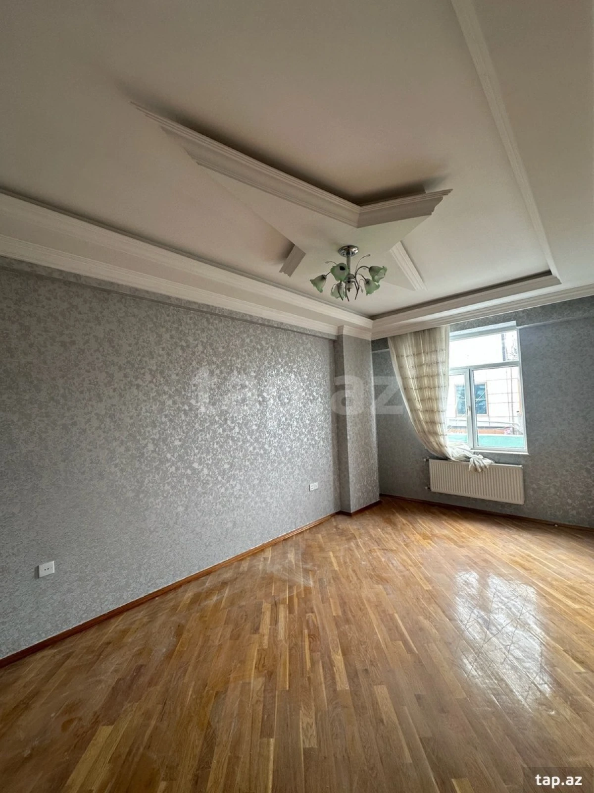 Satılır 4 otaqlı yeni tikili 160 m²