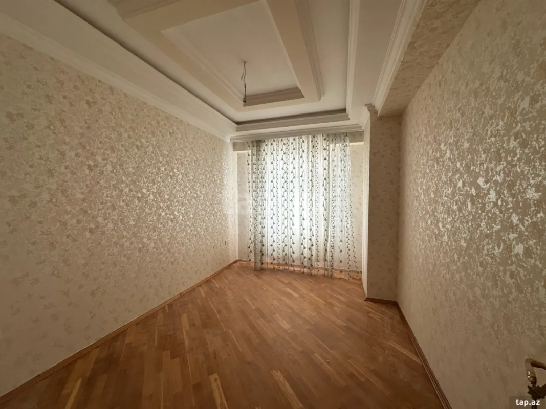 Satılır 4 otaqlı yeni tikili 160 m²