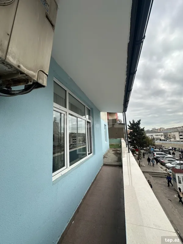 Satılır 4 otaqlı yeni tikili 160 m²