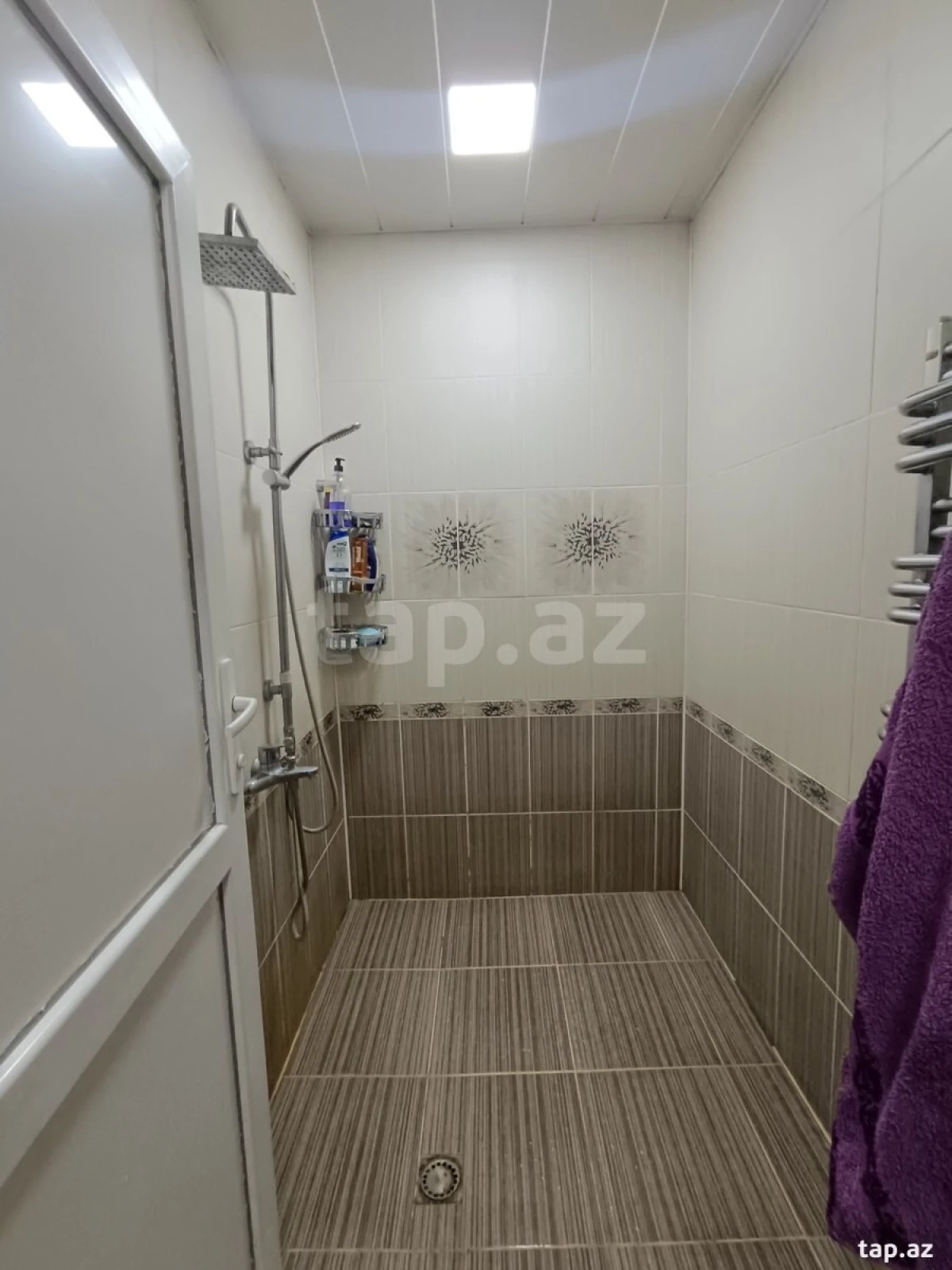 Satılır 6 otaqlı həyət evi