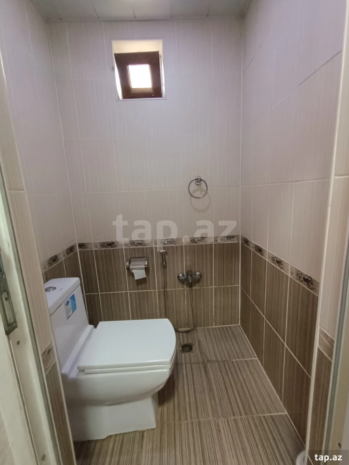 Satılır 6 otaqlı həyət evi