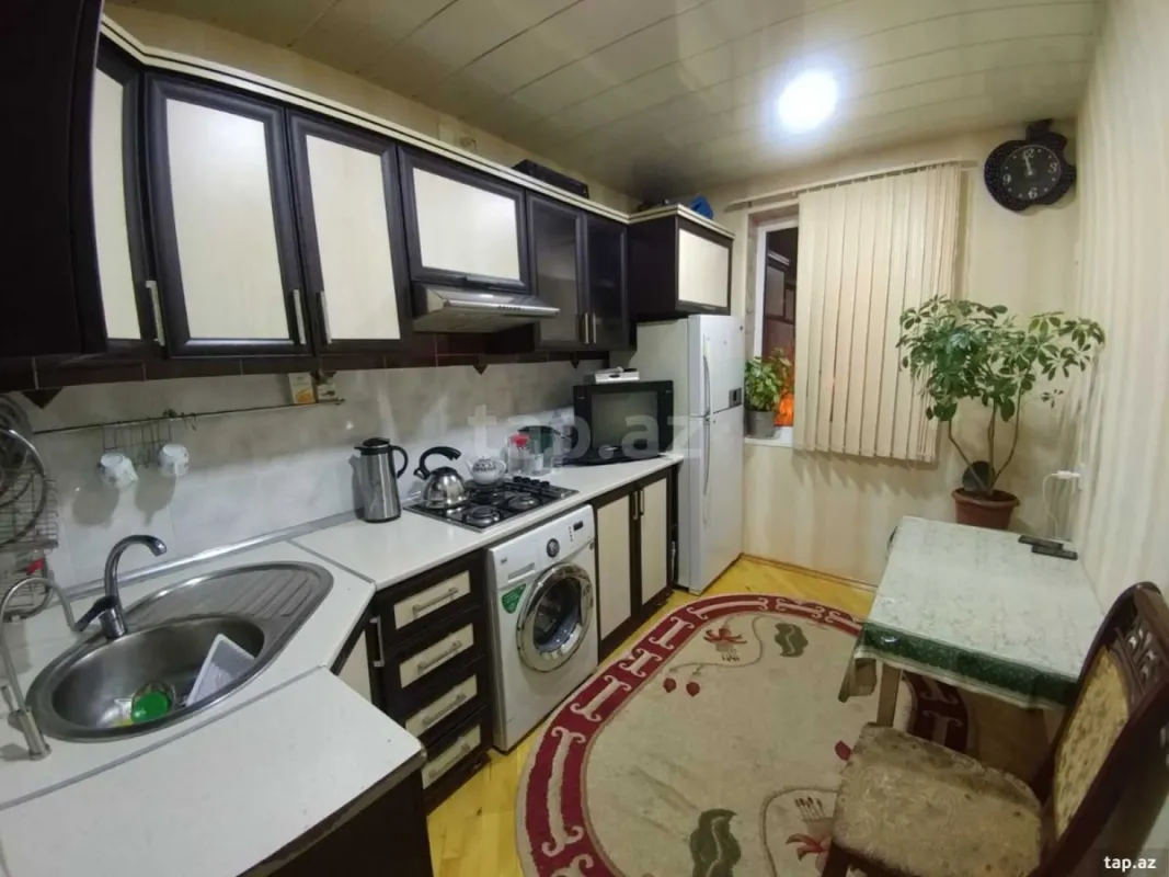 Kirayə verilir 3 otaqlı yeni tikili 80 m²