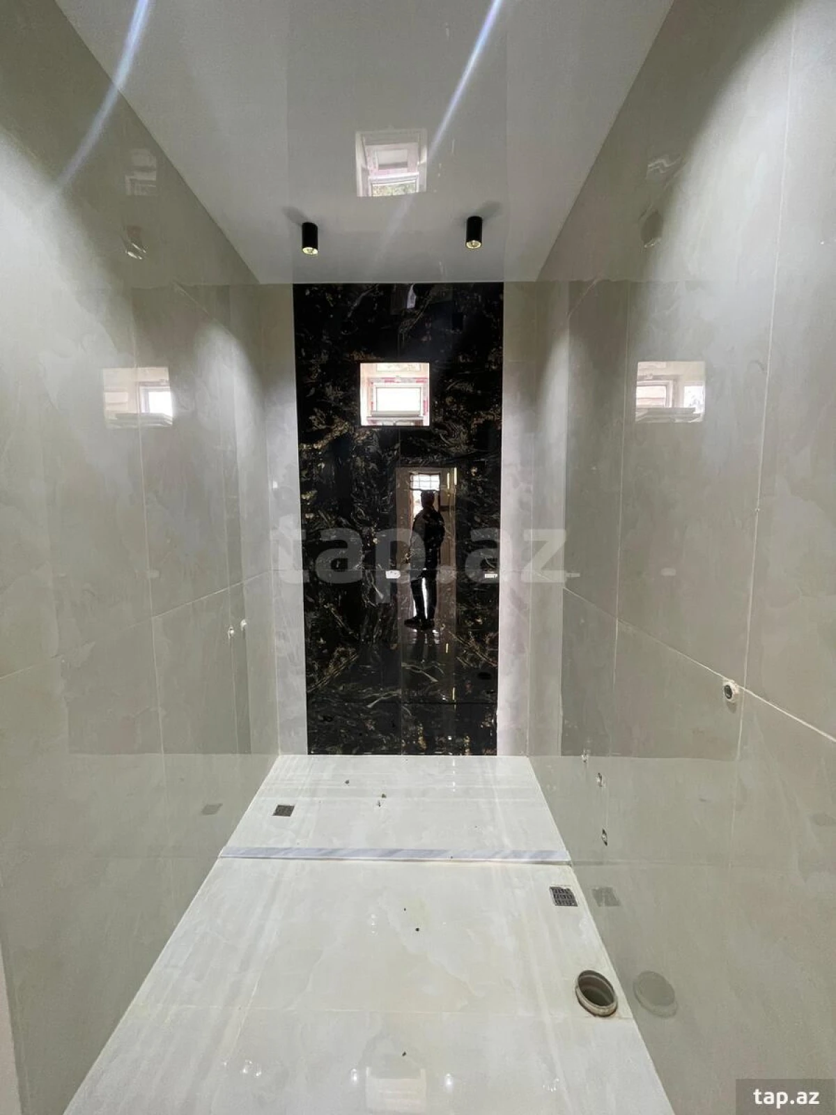 Satılır 4 otaqlı həyət evi