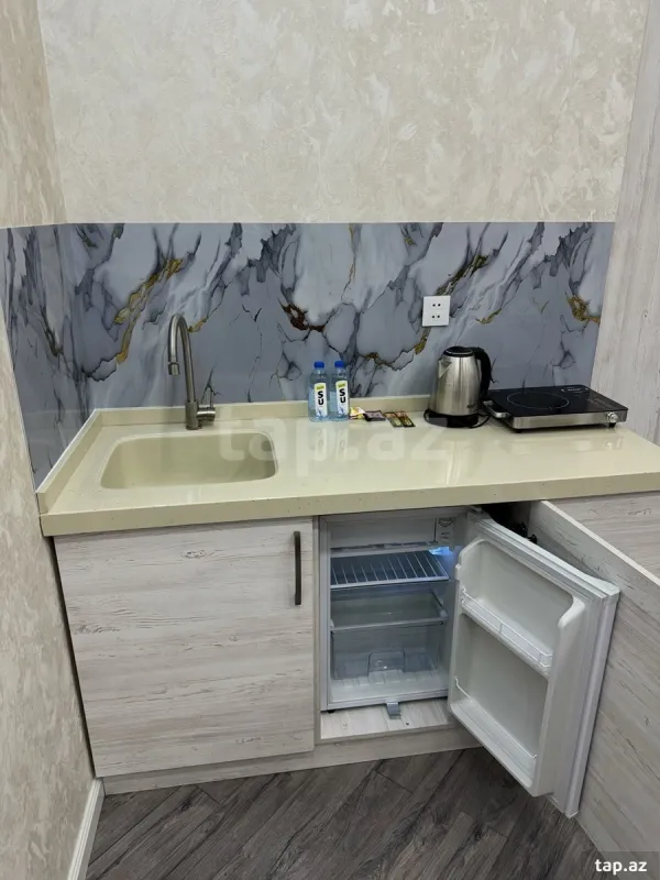 Kirayə verilir 1 otaqlı yeni tikili 46 m²