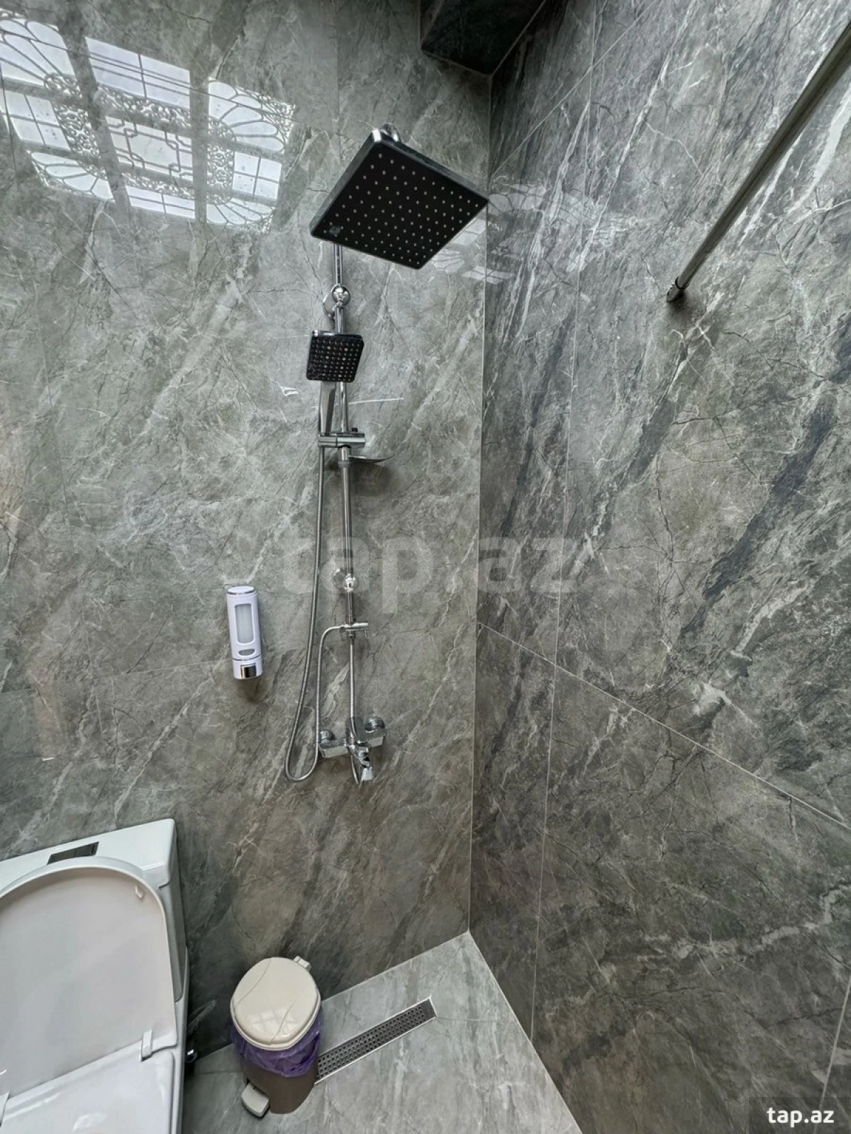 Kirayə verilir 1 otaqlı yeni tikili 46 m²