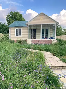 Kirayə verilir 3 otaqlı həyət evi