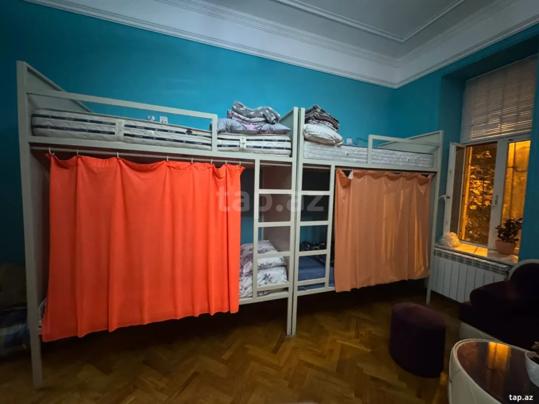 Kirayə verilir 5 otaqlı mənzil 240 m²