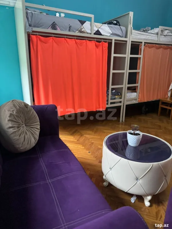Kirayə verilir 5 otaqlı mənzil 240 m²