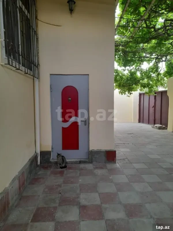 Satılır 4 otaqlı həyət evi 100 m²