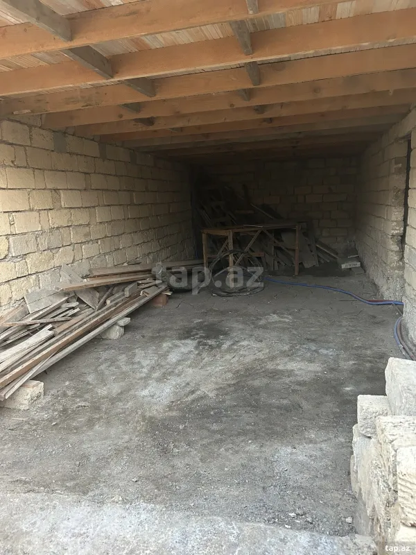 Satılır 5 otaqlı həyət evi