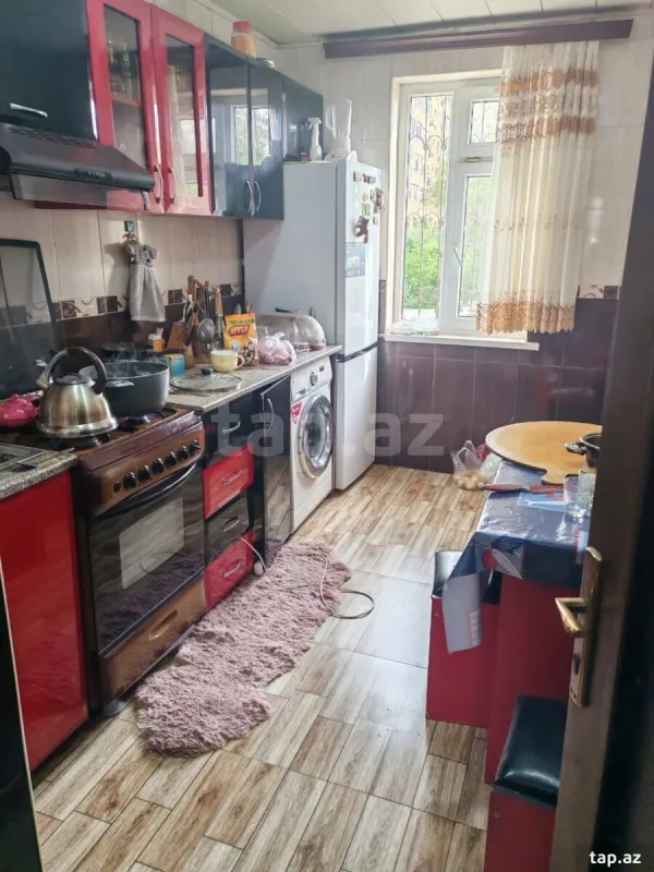 Satılır 3 otaqlı mənzil 68 m²